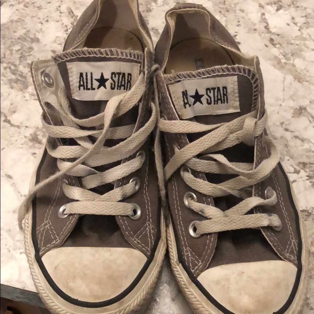 Grey converse